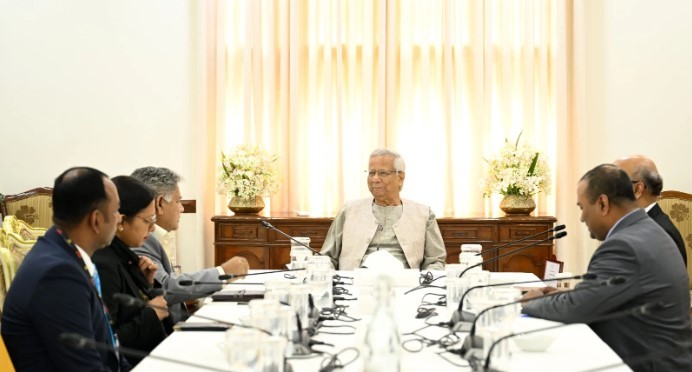 শিপিং কর্পোরেশনকে লাভজনক প্রতিষ্ঠান থাকতে হবে: প্রধান উপদেষ্টা